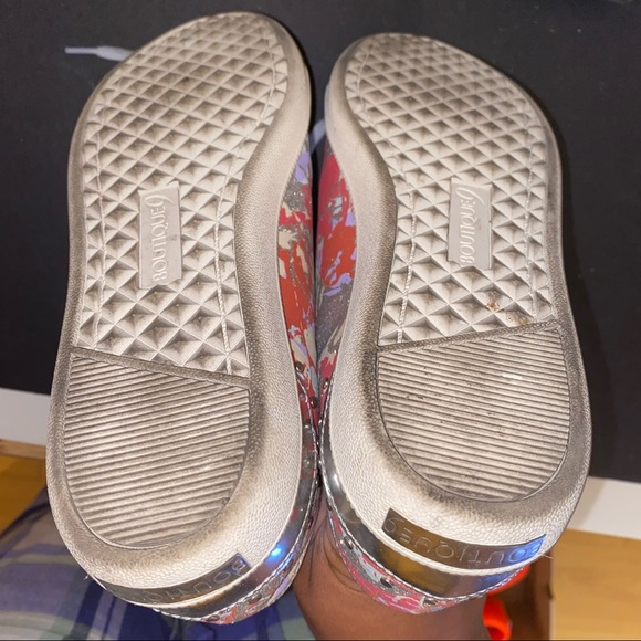 Boutique 9 Sneaker - Picture 3 of 6